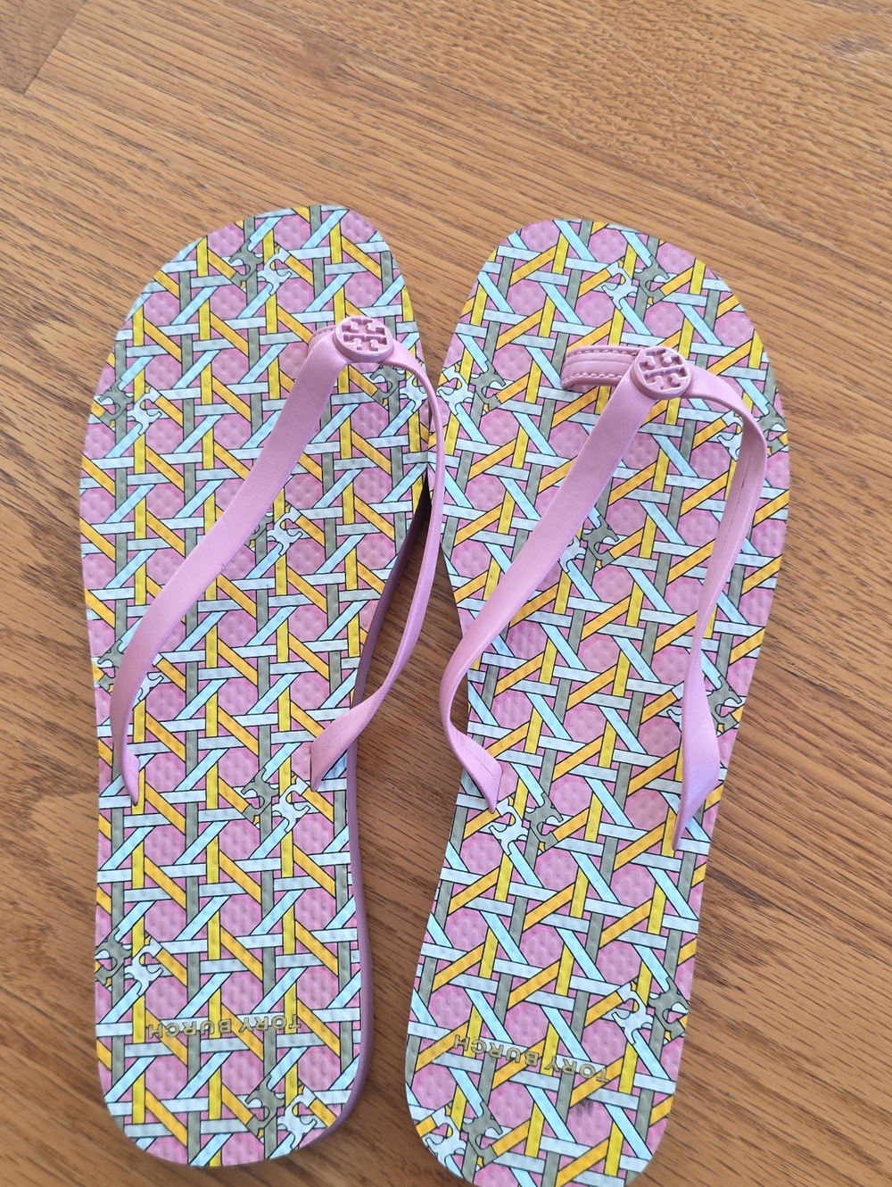 Tory Burch Pink Strap Basketweave Pattern Flip Flops W/ Logo Medallion